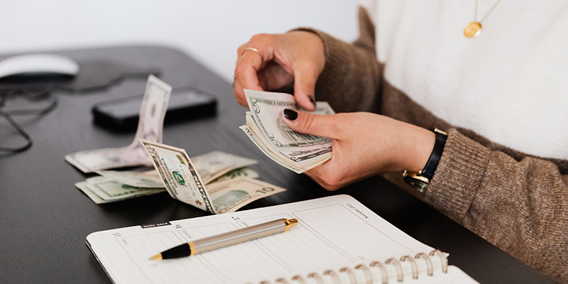 Creative Market Review: Pricing, Features, Pros And Cons